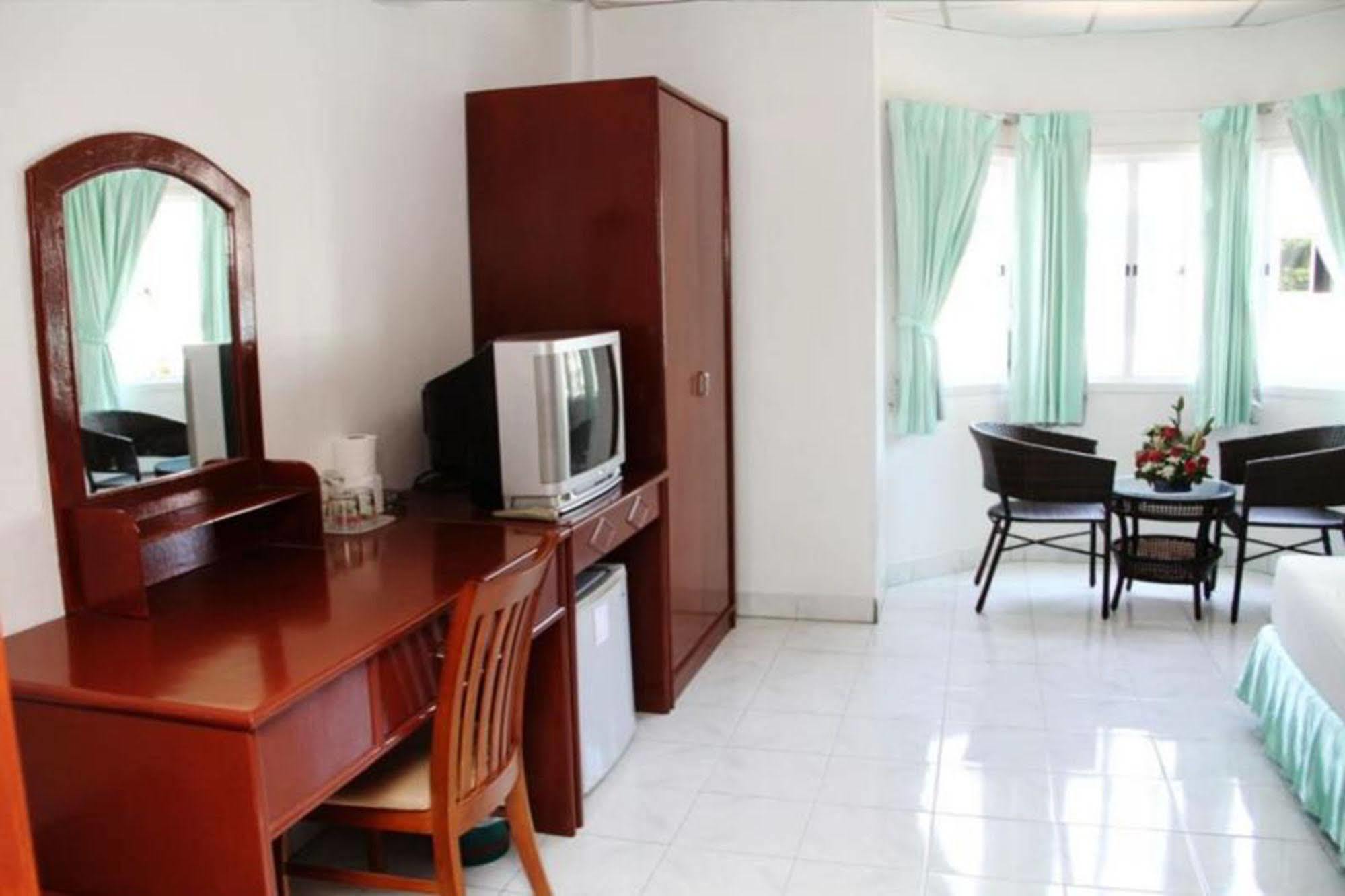 Welcome Inn Hotel @ Karon Beach. Single Room From Only 500 Baht Phuket Εξωτερικό φωτογραφία