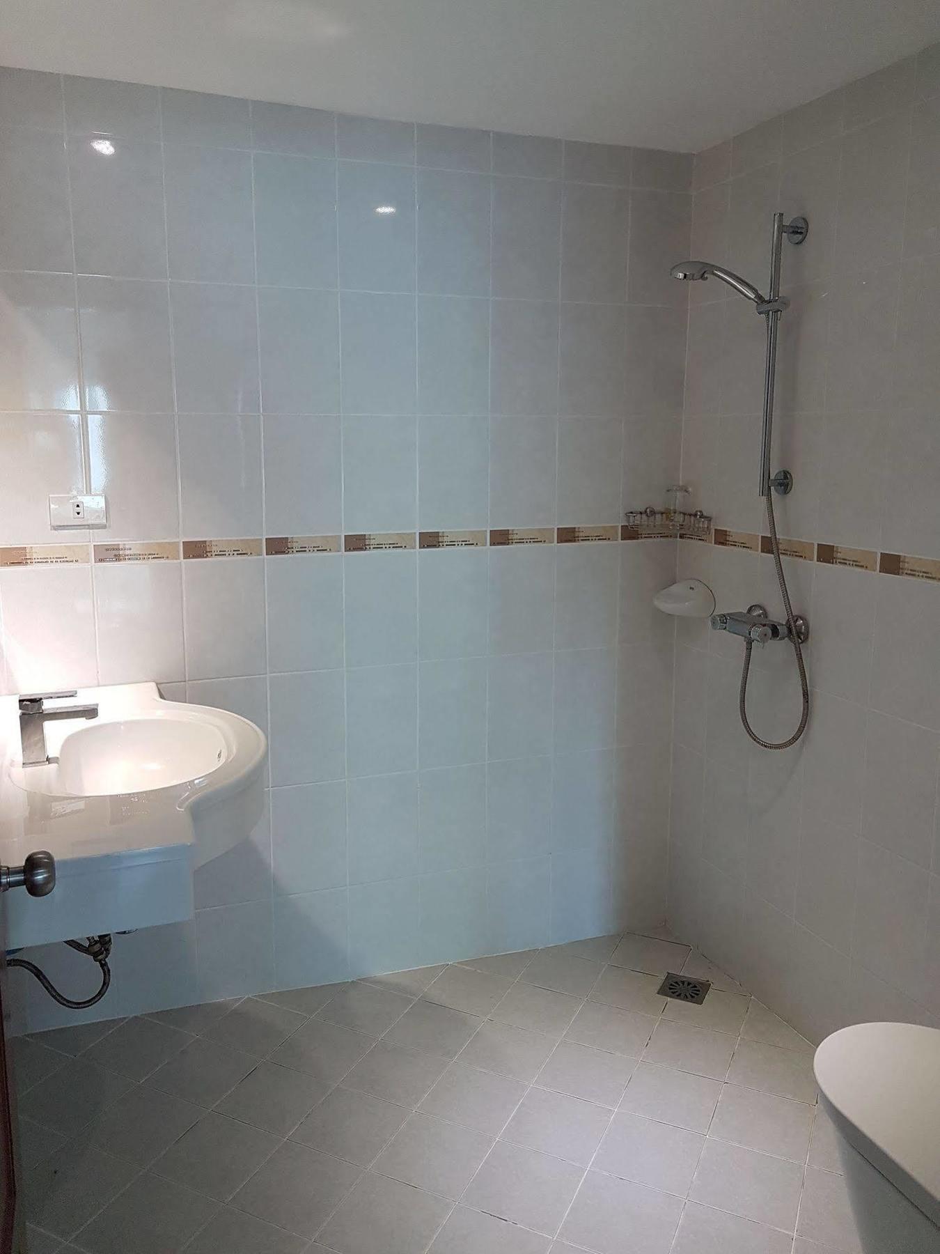 Welcome Inn Hotel @ Karon Beach. Single Room From Only 500 Baht Phuket Εξωτερικό φωτογραφία